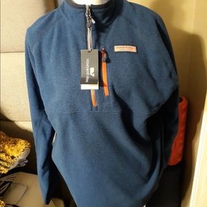 Vineyard vines sweater